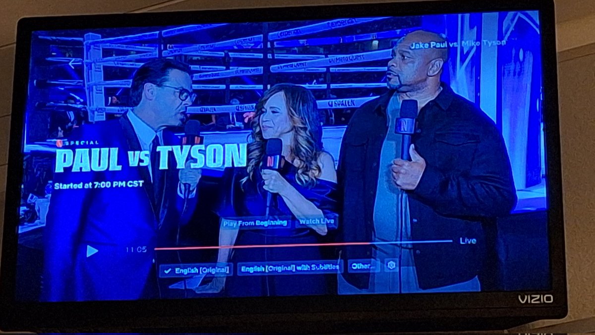 AndyLimmer's tweet photo. @SportsSturm Your favorite, Rosie Perez, is commentating the fight! https://t.co/zU2dl9bGDA
