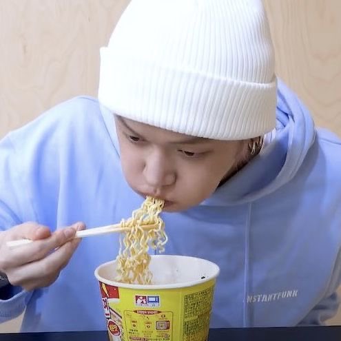 kitgyuz's tweet photo. My saved folder 📁  of yeonjun being a food lover 🥹

🍜jjunie eats thread https://t.co/0LyokZTufW