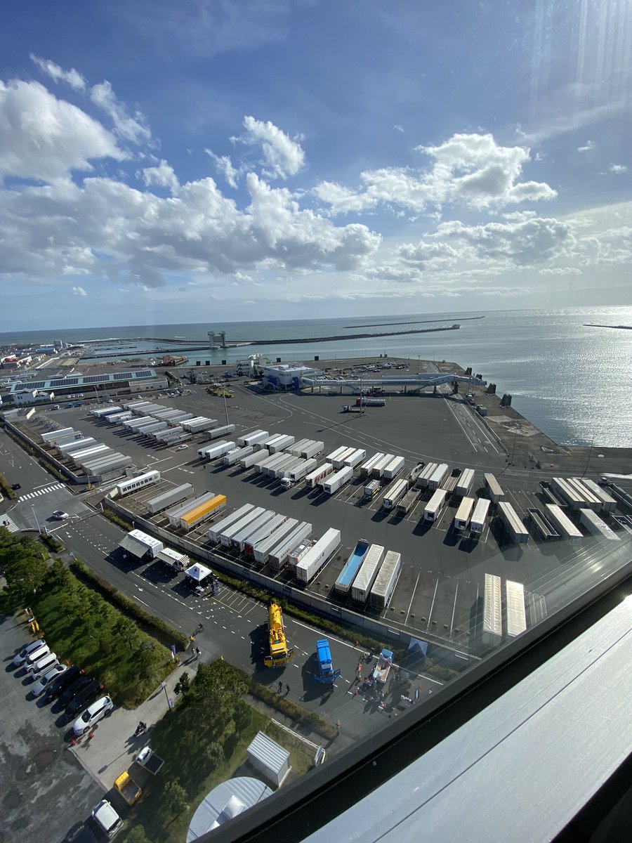 polyeP's tweet image. お空綺麗