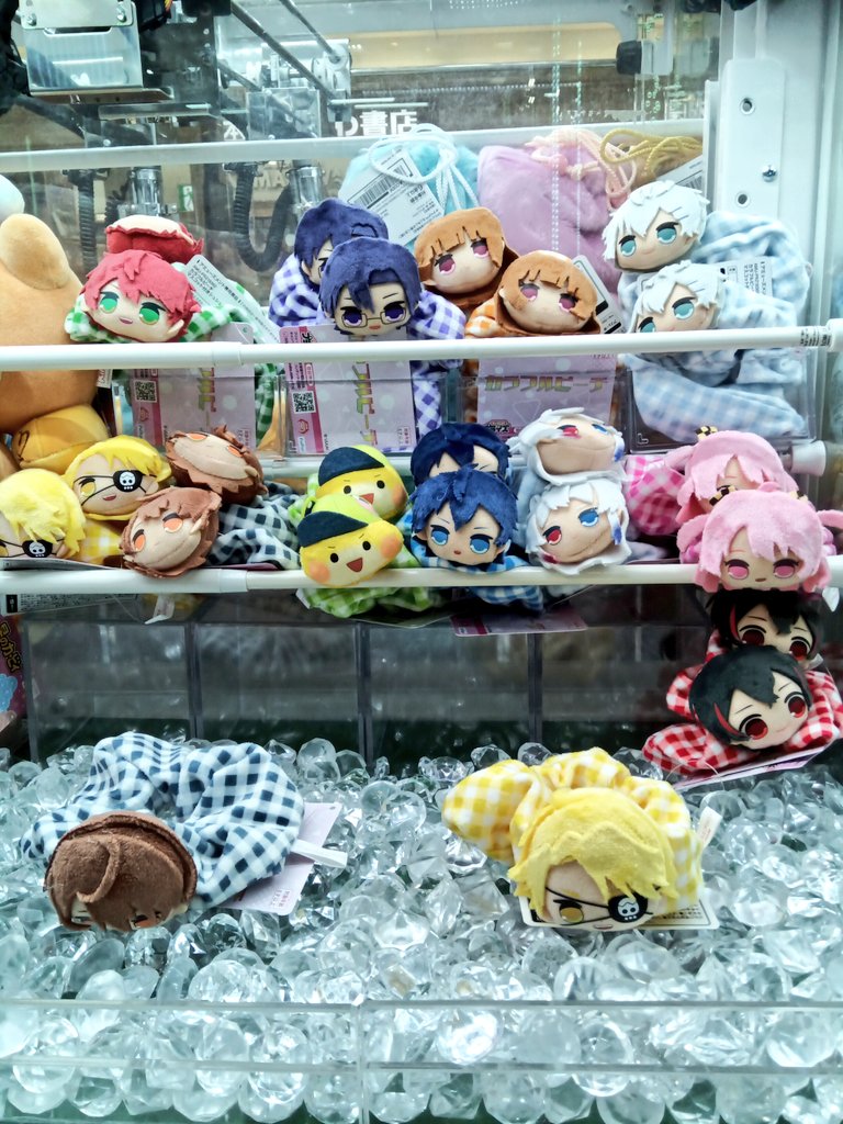 🍑カラフルピーチ マスコット付きシュシュ🍑 本日登場いたしました