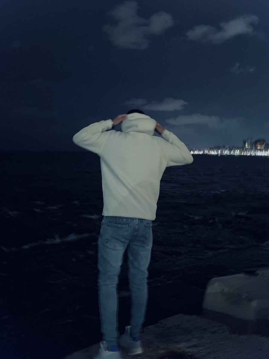 Mahmoud900850's tweet photo. رأيك فيا عامل زيك مالوش لازمه . https://t.co/IKs7skM2ir