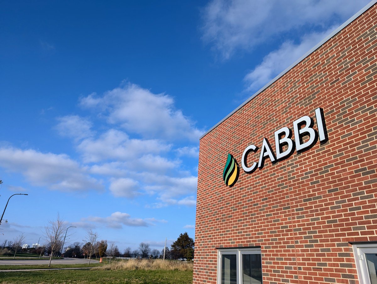 CABBI (@cabbibio) on Twitter photo (2/2) This energy-efficient facility has a solar array funded by generous support from <a href="/ssc_illinois/">Student Sustainability Committee @ Illinois</a>!
Thanks to Provost John Coleman, <a href="/UofIResearch/">Research & Innovation at Illinois</a> Vice Chancellor Susan Martinis, @iBioIllinois <a href="/LASillinois/">U of I College of LAS</a> <a href="/ACESIllinois/">College of ACES</a> <a href="/IllinoisCropSci/">Crop Sciences</a> & Dept of Plant Biology for their support! (2/2) This energy-efficient facility has a solar array funded by generous support from <a href="/ssc_illinois/">Student Sustainability Committee @ Illinois</a>!
Thanks to Provost John Coleman, <a href="/UofIResearch/">Research & Innovation at Illinois</a> Vice Chancellor Susan Martinis, @iBioIllinois <a href="/LASillinois/">U of I College of LAS</a> <a href="/ACESIllinois/">College of ACES</a> <a href="/IllinoisCropSci/">Crop Sciences</a> & Dept of Plant Biology for their support!