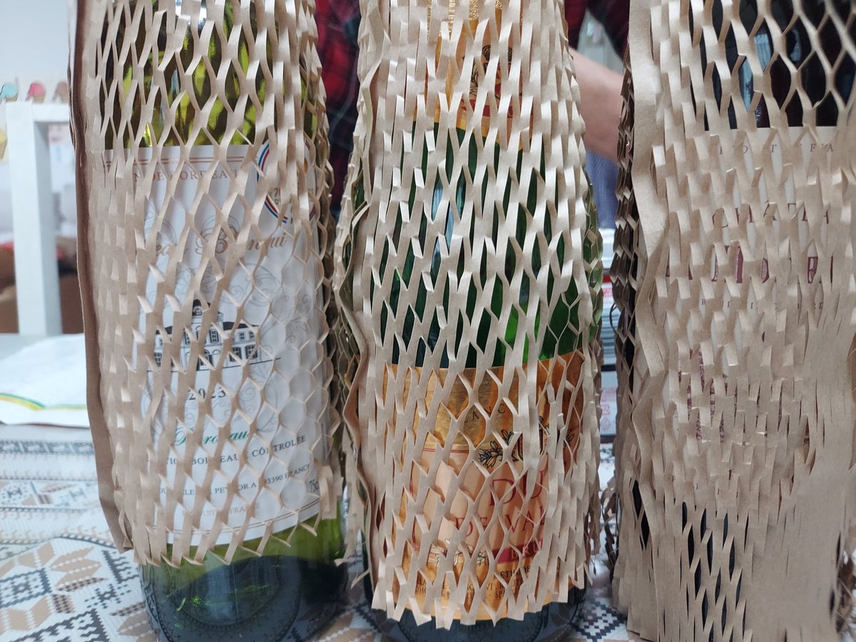 mayumicat7855's tweet image. 本日ワイン安売りのようです🍷
#御嶽山　#オオゼキ　#OZEKI