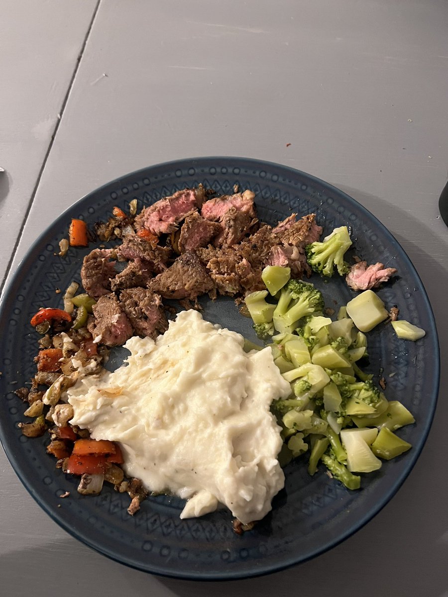 OffTheBoard4's tweet photo. Wholesome Friday night. I’ll finish this, toss a few back and then call some 10 year olds a bunch of pussies on COD. https://t.co/Fb4AETiRX8