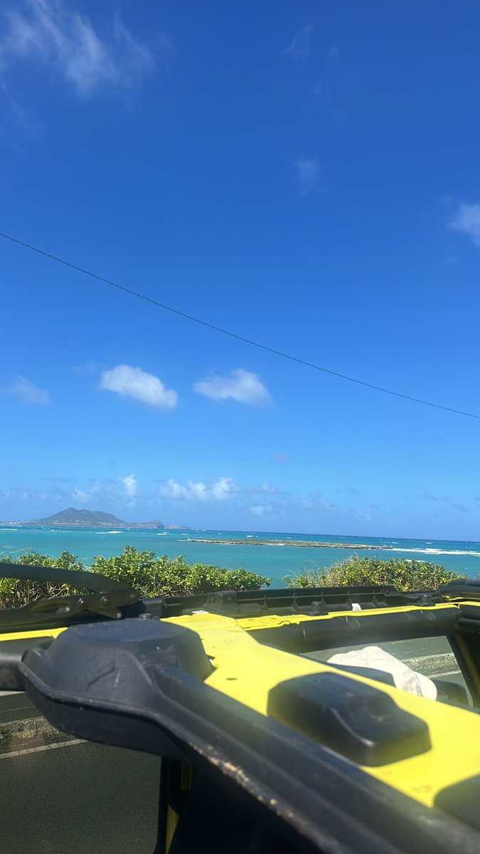DamnSheTheTRUTH's tweet photo. You should be here..
#SolocationPartII
#BlackGirlsNeedRestToo
#Reimaging
#Hawaii https://t.co/hPBQmJooqZ