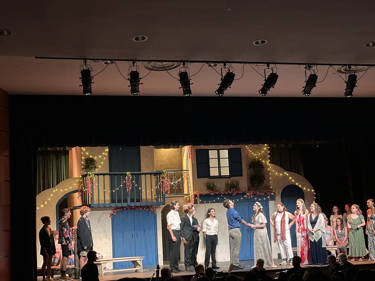 ROHS_Reimold's tweet photo. @RODramaClub Mamma Mia! was spectacular! If you didn’t go tonight there are two more opportunities to see it. Check it out this weekend. Hats off to the student performers and crew and Matthew Berg for an amazing show! ❤️☺️ #roravenpride #proudraven #ravenproud #rohsdramaclub https://t.co/cRba97ReHM