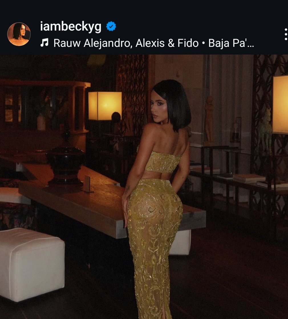 welovebecky_'s tweet photo. Ella usando la canción de Rauw y mostrando booty para dejar claro lo de culona https://t.co/ETbsTGsQVi