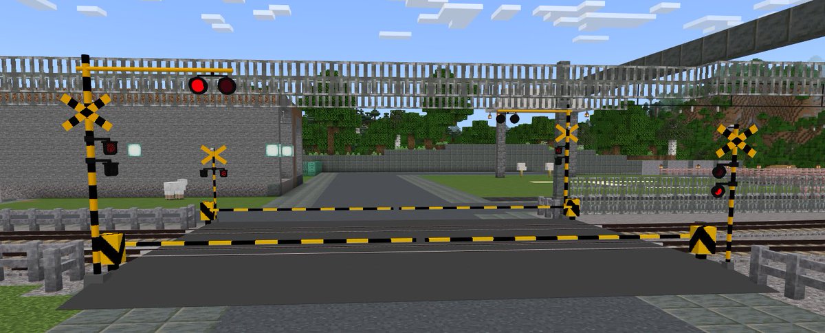 Minecraft統合版 踏切アドオンを作成中… 更新情報は @omiyatrain にて