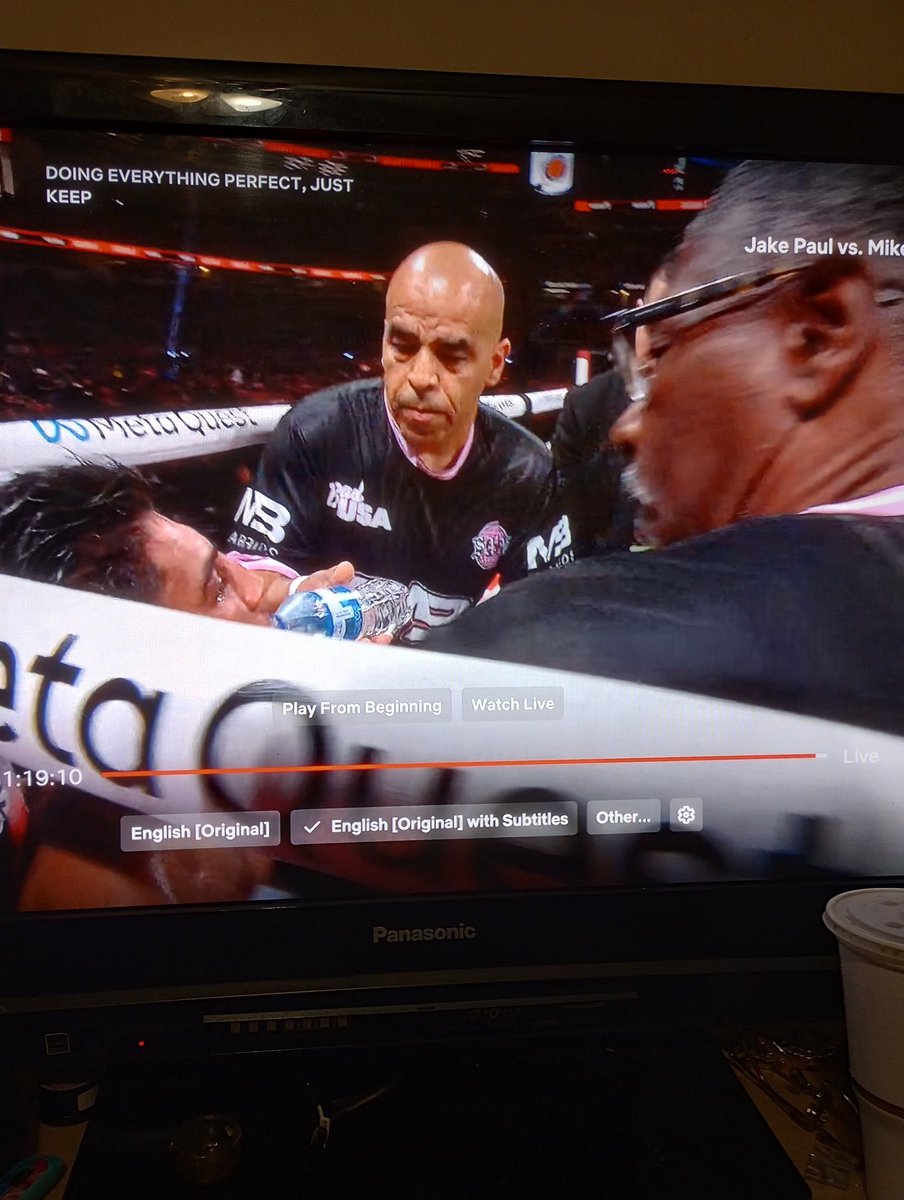 usernameyess's tweet photo. @fousey is looking rough and he ain't even fighting smh https://t.co/WLiZJ6kuxt