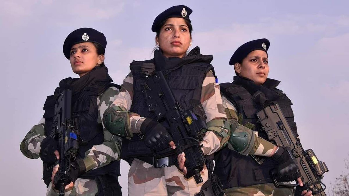 Athikadavusubbu's tweet photo. CISF gets 1st Women Reserve Battalion.

#cisfwomens #firstbattalion https://t.co/nLxtlymoLs