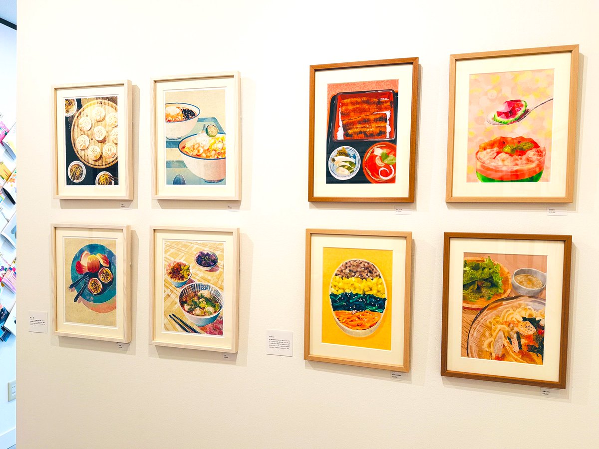 mount_co_jp's tweet photo. グループ展「On the table #5」明日までとなりました🍽️あきわ みゆき・いのうえはるみ・SAKIE・Suiu・西山 遥・nukumi・MARI・渡部友美が参加。フードイラストレーションを魅力的に描く8名によるグループ展。それぞれの美味しい個性をぜひお楽しみください。展示作品・ZINEグッズ引き続き販売中〜 https://t.co/Abis40Z1jR