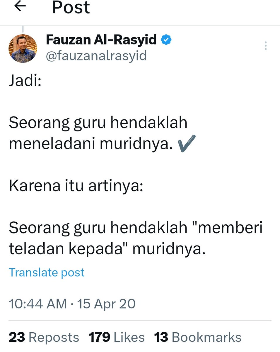 irapryanto's tweet photo. @PemKabTangerang Salah kaprah penggunaan kata meneladani pernah dibahas pakar bahasa Indonesia,perlu kerja sama semua pihak terutama para editor buku-buku pelajaran sekolah.

Ayo teladankan Raden Aria ✅
Ayo teladani Raden Aria ❌

Raden Aria meneladani kita✅

Kalau kita meneladan Raden Aria ✅ https://t.co/q9QqaawXmD