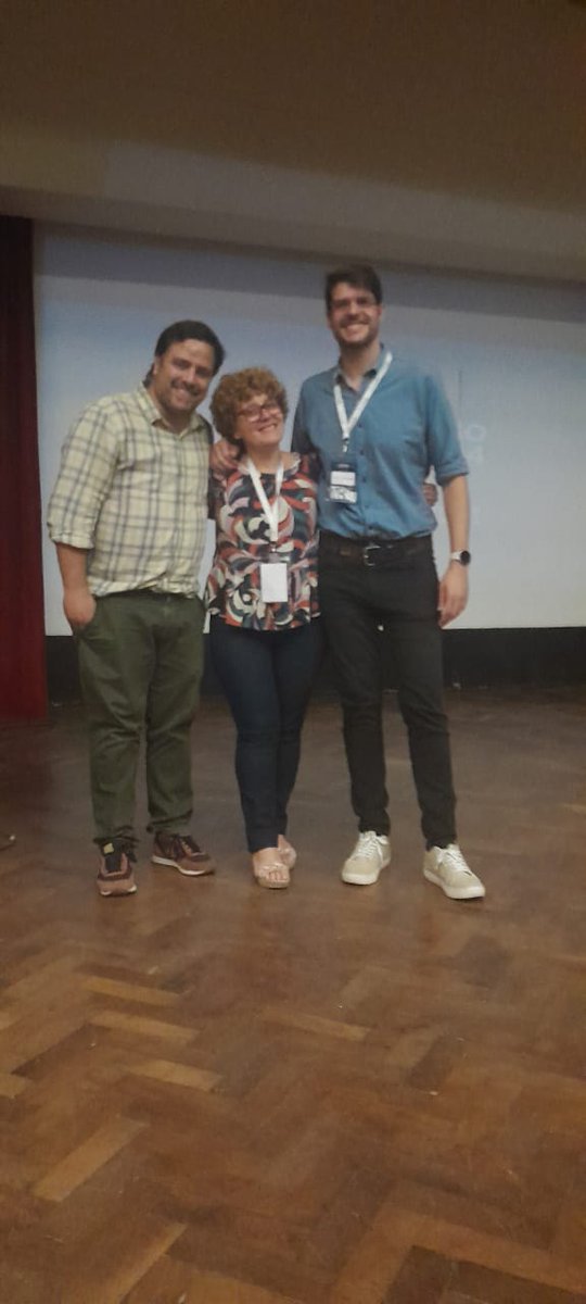Prucca_CG's tweet photo. Last week I had the opportunity to present our results of PDT in gliomas at the Gliomas Symposium  with great colleagues at SAIB congress @SAIB_Argentina @castro2355_mg @CandolfiLab @FleniOficial @CIQUIBIC https://t.co/TKMamxGb4W