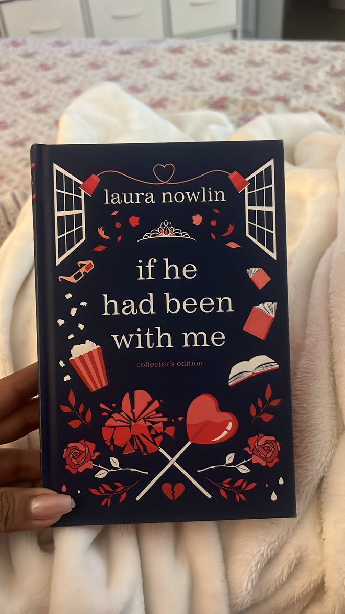 kristalitaf's tweet photo. Book of the week. I’m kind of late with this one , but I love reading from a collectors edition. It makes me feel so fancy. ( ˘ ³˘)♥︎
#ifhehadbeenwithme #lauranowlin https://t.co/4gNLQbNnv1