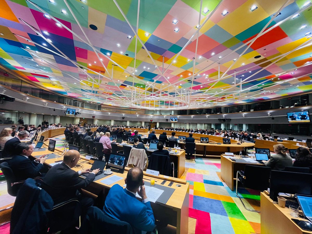 We have just now reached an agreement on the #EUbudget2025!

After several days of negotiations &amp; a long night, <a href="/Europarl_EN/">European Parliament</a>, <a href="/EUCouncil/">EU Council</a> &amp; <a href="/EU_Commission/">European Commission</a> agreed on a budget of 200 billion euro for 2025, +10.5 billion more &amp; +6% bigger than in 2024.

As EP <a href="/TheProgressives/">S&D Group</a>