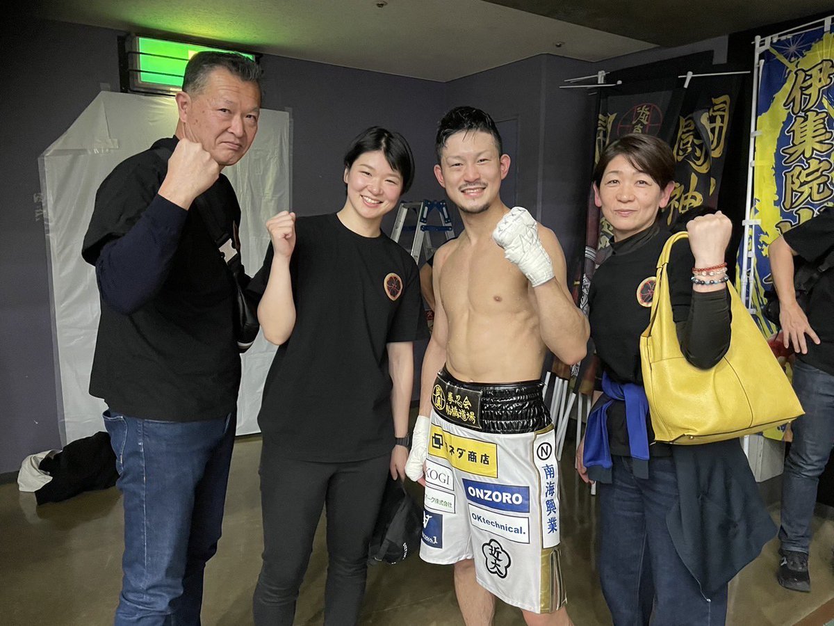 funamasa0501's tweet photo. .
皆さんとのこの時間が最高。
いつも僕に力をくれてありがとうございます✨😌💪
.
今回はノボリも作って入場の時には
皆さんが送り出してくれて心強かった。
めちゃくちゃ気合入りました🔥🔥 https://t.co/lumUD5vAcE