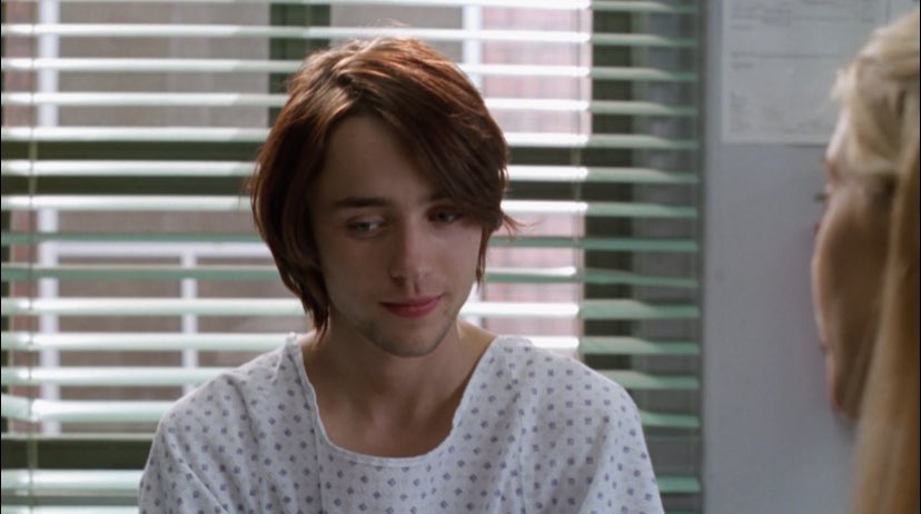 young emo pete campbell in this episode of ER i’m watching…