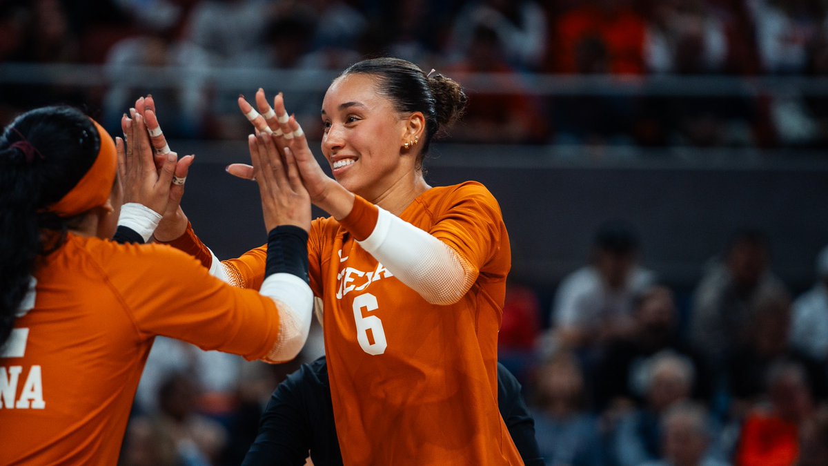 vibes were UP in Auburn 🤩🤘

#HookEm