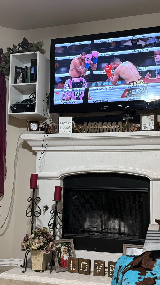When my husband asked me to Netflix and chill for a Friday night date I don’t think he understood the assignment… 🙄😂 Oh well… I’m going for that Ol Man Strength! #teamtyson #netflixandchill  #NetflixLive #netflix #fightnight #MikeTyson #JakePaul  #MarriedLife #datenight