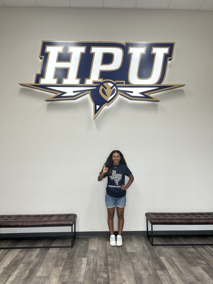 rocketball_JHS's tweet photo. Jazzlynn Moreno signs with Howard Payne University! ❤️🚀🥎⁦@JISD_ATHLETICS⁩ ⁦@JISDRocketPride⁩ #stingem https://t.co/q2KV0ndGDI