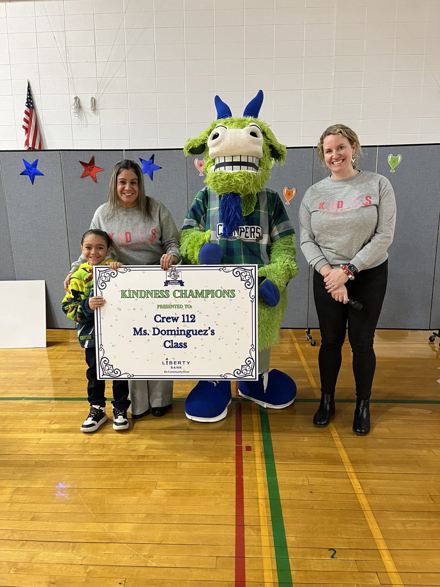 Maria Sanchez School tweet media