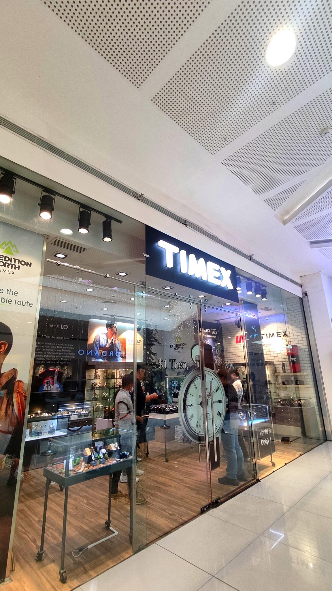 PhilSTAR L fe on X HEADS UP WATCH ENTHUSIASTS The wait is over American global watch company Timex officially unveiled to the public its 170th anniversary limited edition Waterbury watch priced at 1