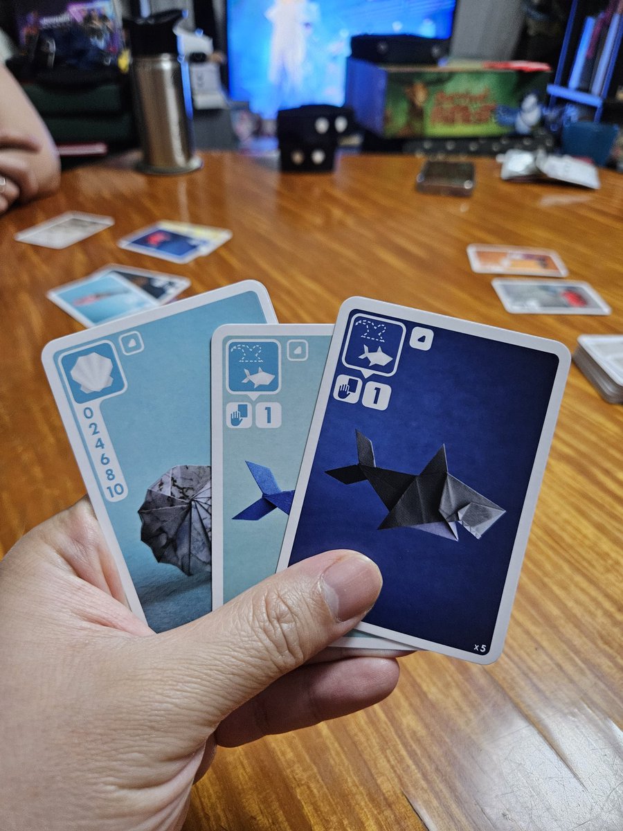 rgsunico's tweet photo. First game of #SeaSaltAndPaper with more players! Beware of sharks...
#TAGSessions #TabletopGames #CardGames #BoardGames https://t.co/5DRz4wTZgE