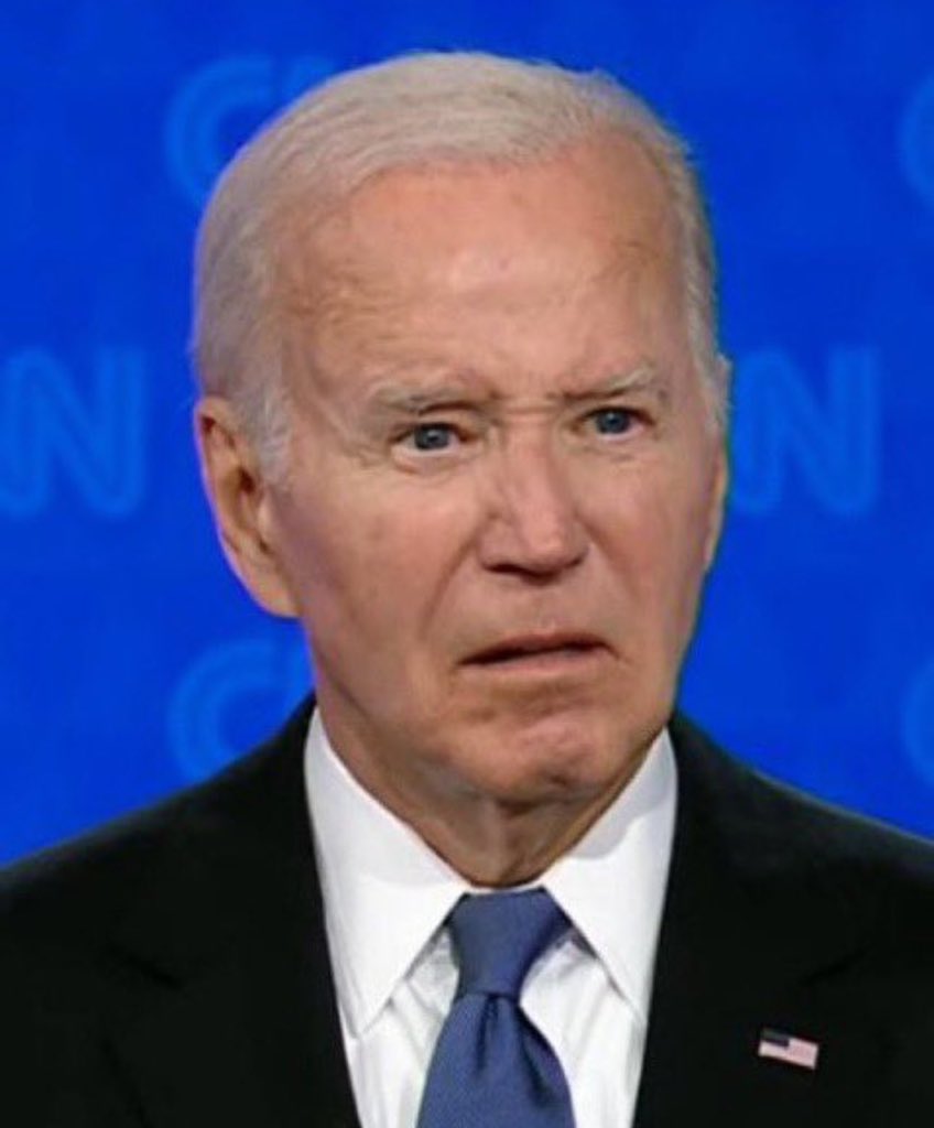 AshCrypto's tweet image. 🚨BREAKING: Jake Paul has challenged 
Joe Biden (age 81) to a boxing match 
after beating Mike Tyson (age 58).