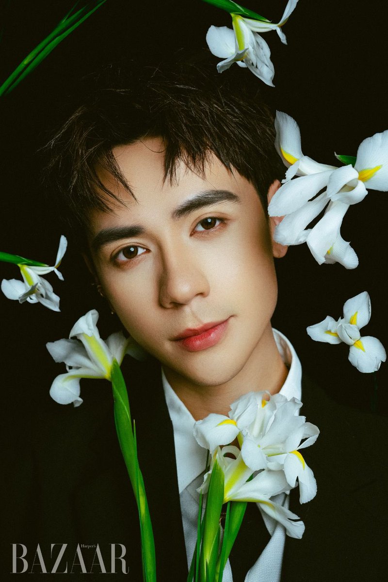 Yulia_anh's tweet photo. Bị môn á 🫦 Nhờ X giúp tôi lưu trữ những hình ảnh này 
https://t.co/hKkvhVZ0Q1
#QuangHungMasterD https://t.co/Lhw5te4wZR