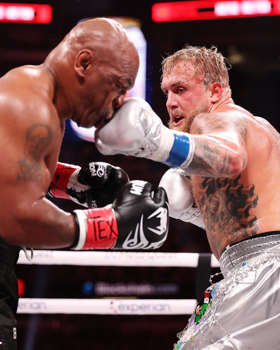 ThePitBull007's tweet photo. He’s 58, he did his best ! 🙌 
#PaulTyson #netflixissue #NetflixFight Damn Mike Disappointing Disappointed https://t.co/1AtEI2ZJOa