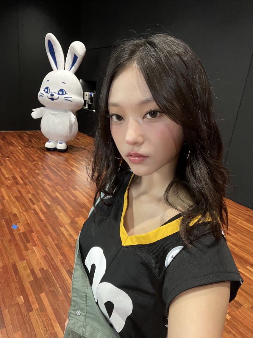 haerinfeed's tweet image. 241116 ★ phoning update