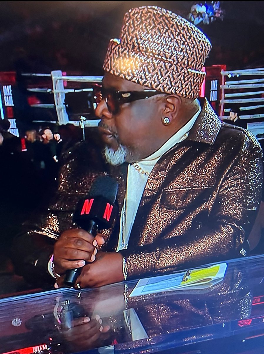 FatKidDeals's tweet photo. Get Cedric The Entertainer's fit here!  

#PaulTyson

https://t.co/nEXFNopHmT https://t.co/fu3HRuTWyH