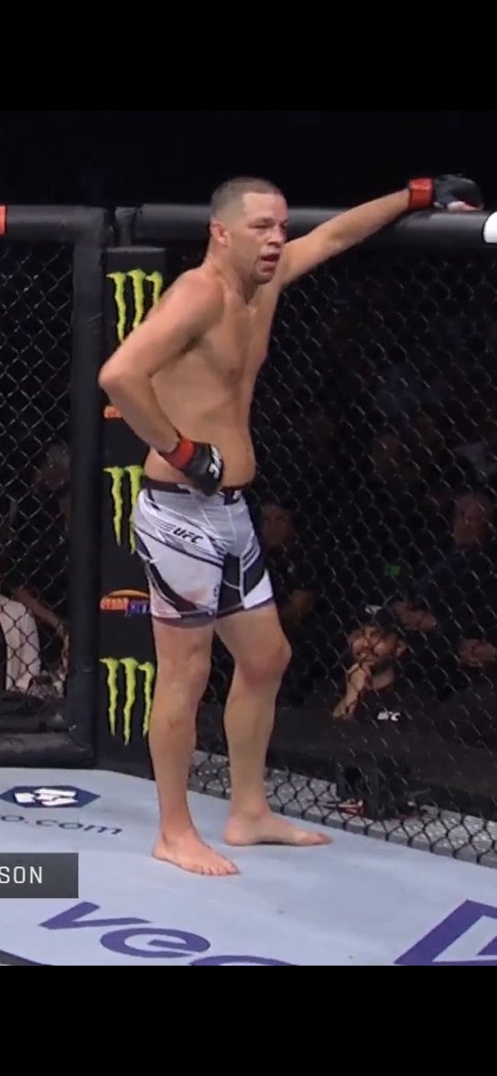 MacMallyMMA's tweet image. the Netflix servers rn: