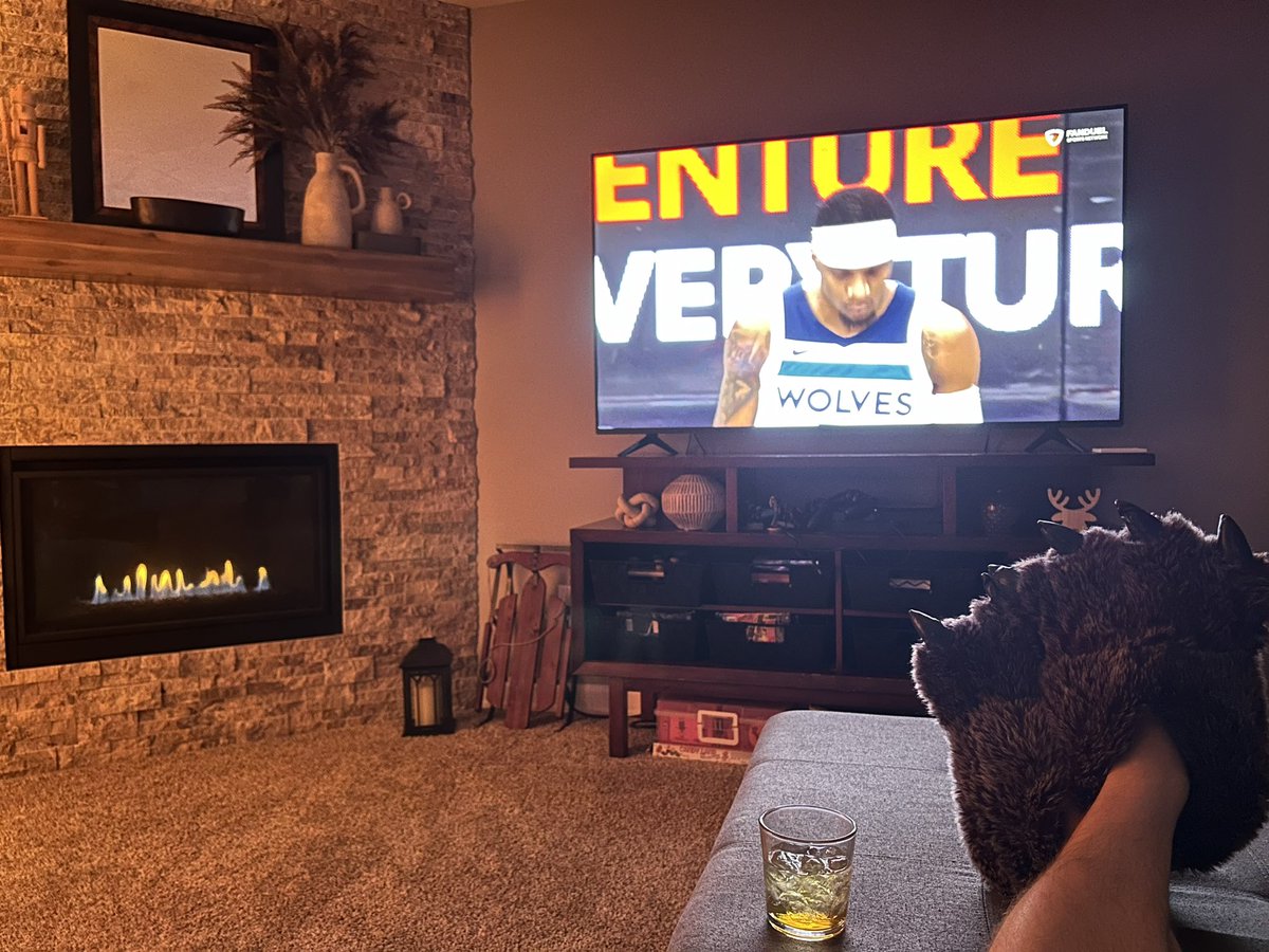 TooMuchPancakes's tweet photo. Wolves, warm slippers, and whiskey. https://t.co/PwNee9tl3O