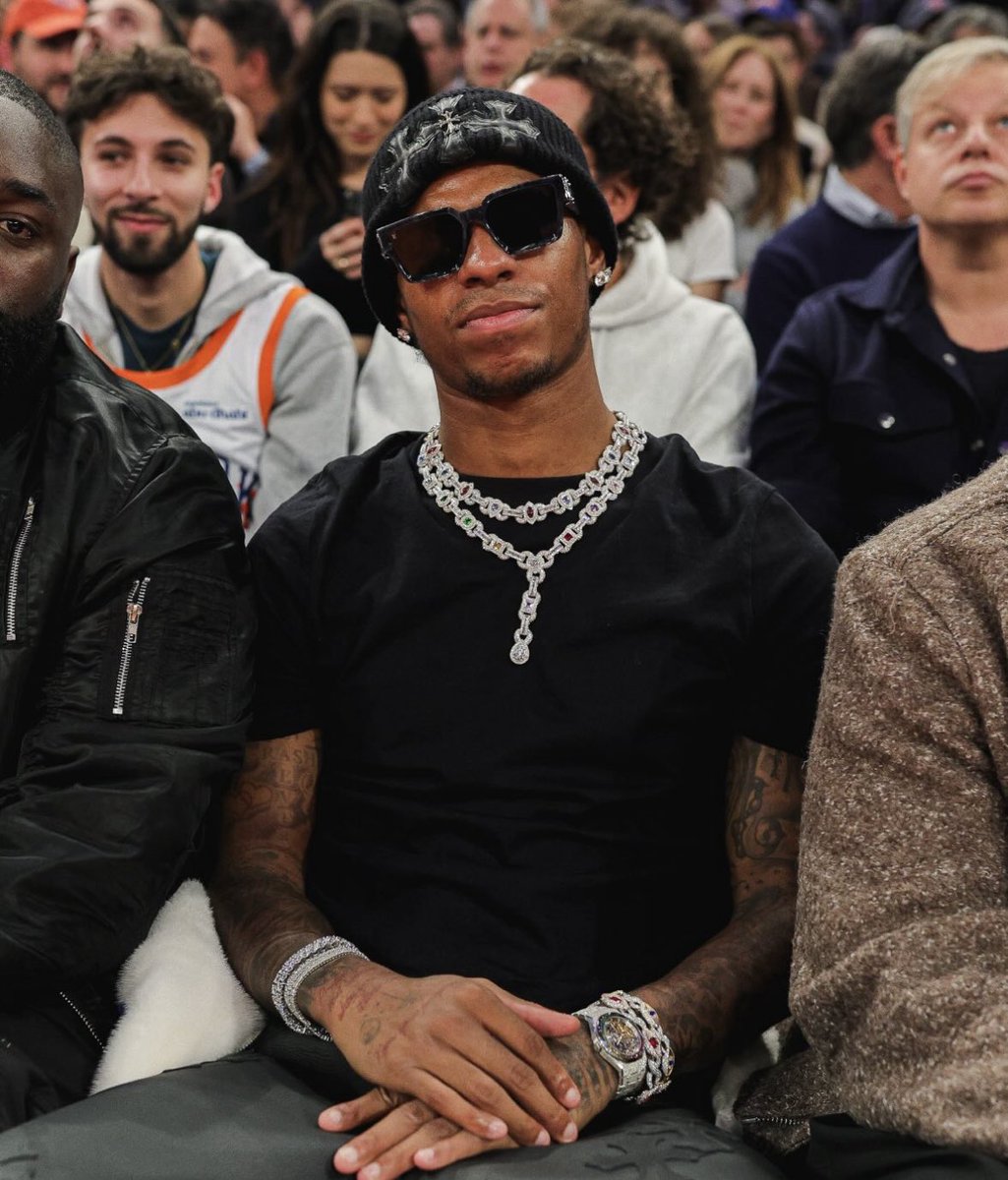 ZaidBalll's tweet photo. 🚨📸 - Marcus Rashford is in the building for Nets-Knicks! 🏀🇺🇸 https://t.co/k6EEGqVb0I