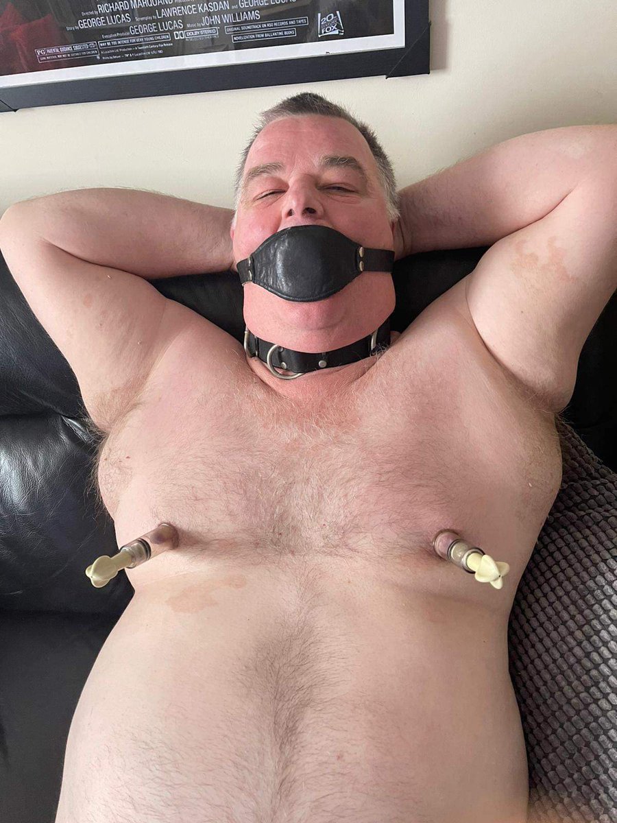 subchubkent's tweet photo. pig being used https://t.co/1isCZNHkop