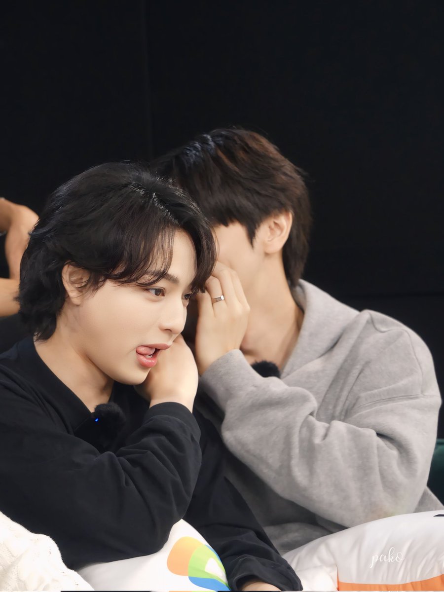 ในขณะที่คู่อื่นเล่นเกมส์ คู่นี้ก็ ยังไงซิ🤭

JOHANNORTH x WeTV
#WeTVxFoureverYouLive
#แม็กกี้บาส​ #โจฮันนอร์ธ
#บาสเด็กอ้วนที่แท้จริง​ #maxky_rp
