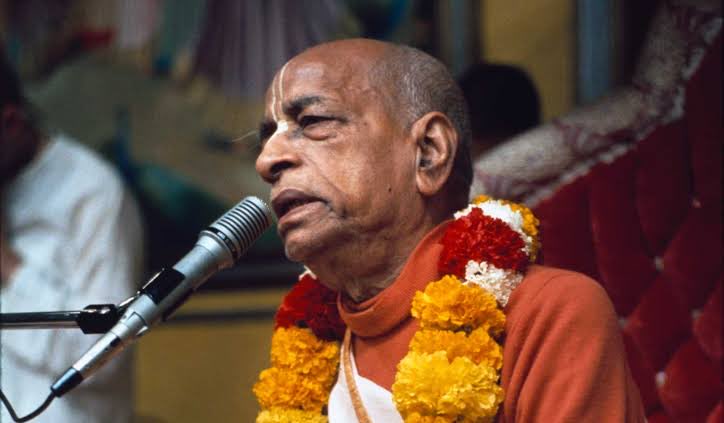 Nirmatsarau's tweet photo. Lecture on Śrimad Bhāgavatam 4.14.14 by His Divine Grace A.C. Bhaktivedānta Svāmi on 16th November 1971 in Delhi-India 

Lecture Audio &amp; Transcript https://t.co/ydeVILmBD3

🙏🏽🌼🙏🏽 https://t.co/jzGe1vW0vH
