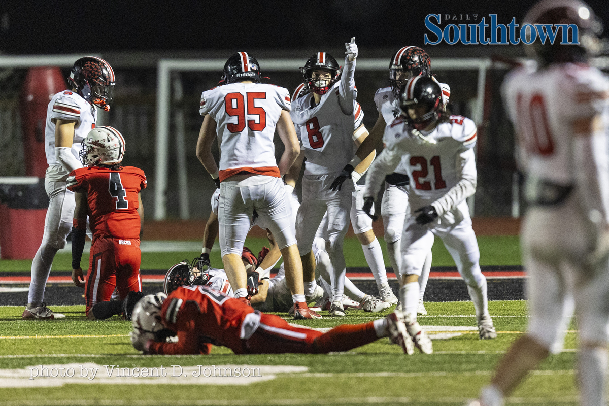 VincentDJohnson's tweet photo. The thrill of victory and the agony of defeat. 
#LincolnWayCentral's defense celebrate after a big pass play by #BradleyBourbonnais ends with a fumble late in the game. 
More photos and @Millar_S ' story to come @SouthtownSports.  @LWCFootball @LWCKnights https://t.co/YzFbki3J5Y
