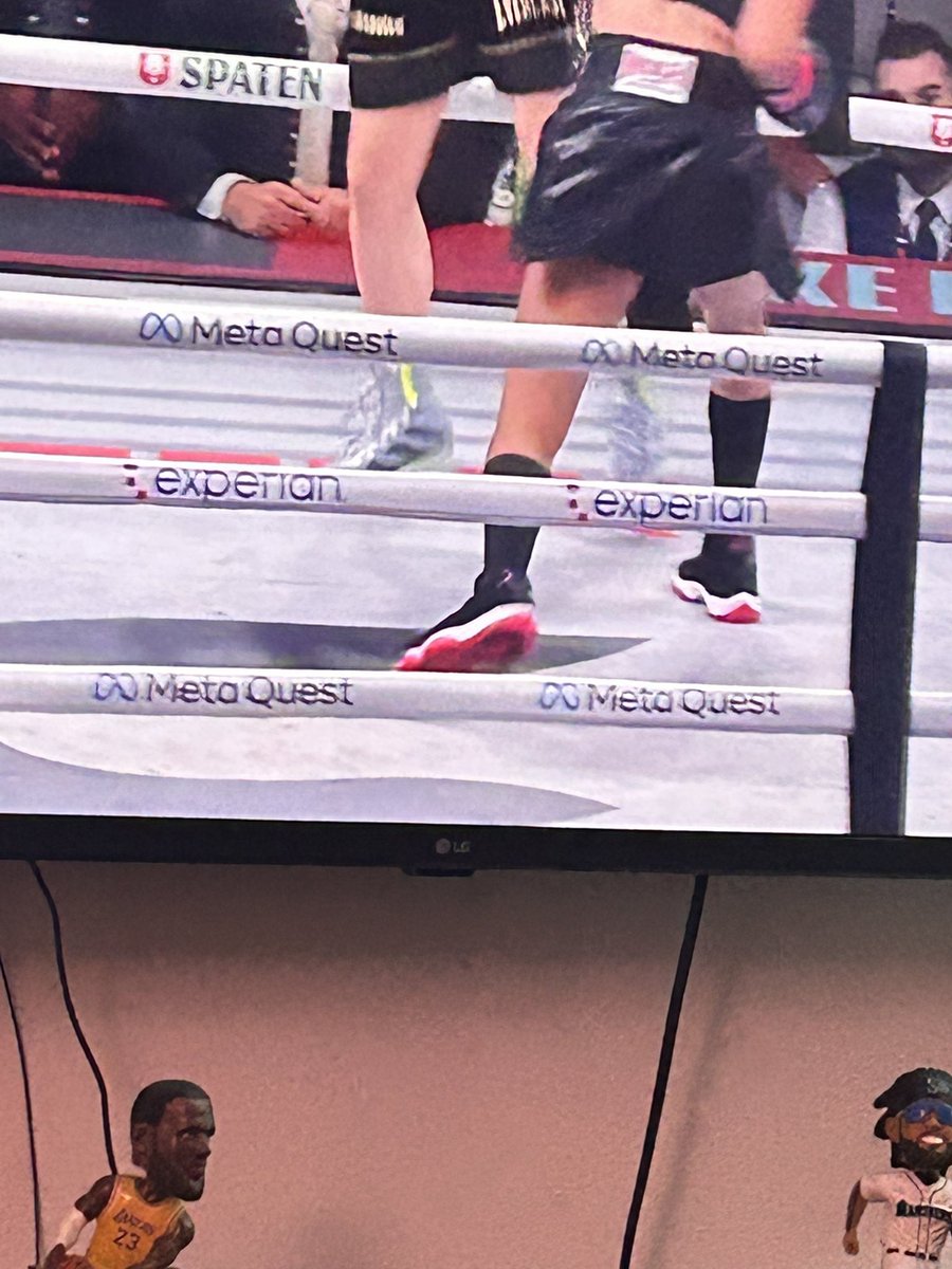 It’s the #jordans for me 🙌🏾👍🏾 <a href="/netflix/">Netflix</a> 
#TysonVsJake