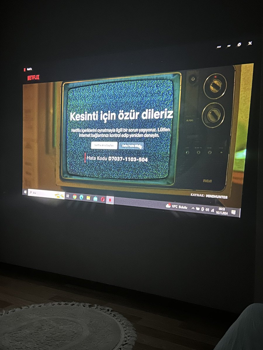 Ufukrx's tweet photo. @netflixturkiye 2 buçuk saatir hiçbir sorun yokken tam asıl maçı izleyecekken olcak iş mi???  Acun'nun exxen le taşak geçiyorduk, sende mi ? https://t.co/CM0US5Du9R