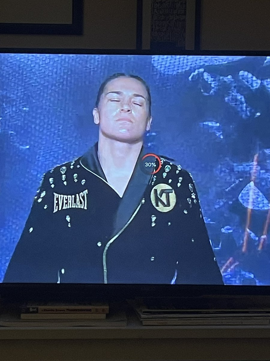 kevinhirt's tweet photo. @rawsalerts Her frozen expression represents my feelings about this “live” event. https://t.co/ecC1rOiTY2