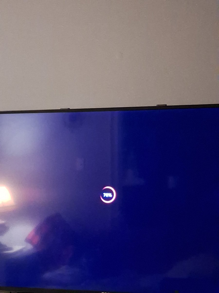 #Netflix keeps freezing...can't watch the Paul vs Tyson fight.