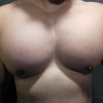 #NewProfilePic (新個人資料照片)