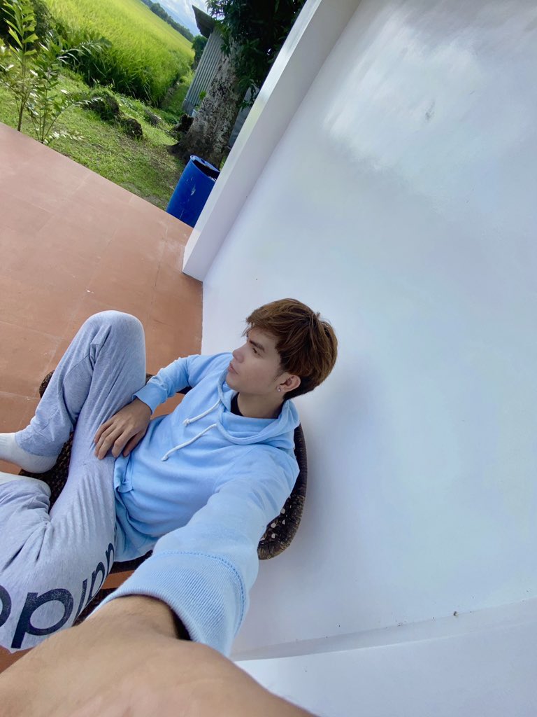 kngtan_'s tweet photo. Nature lover https://t.co/Yj9yEiU9vo
