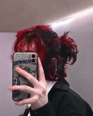 skz_straystays's tweet photo. Now Hyunjin, listen for a second okay https://t.co/j9tPioeWiu