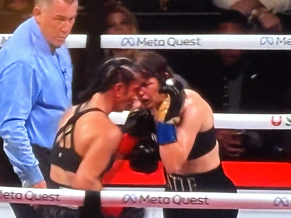 HartnettRob's tweet photo. Hard to watch but impossible to look away. Incredible guts, power, skill. Katie wins on the judges scorecards. Didn’t see that myself through 10 rounds though. https://t.co/44Zleq8irk