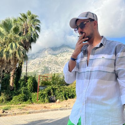 semihaygn's tweet photo. Yeni profil cart curt https://t.co/CW4wLYVnsA