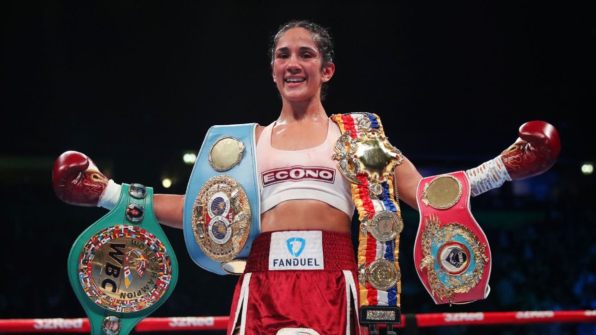 This is crazy Amanda Serrano won that fight... she got robbed... This is wild... up next mike tyson vs jake paul though...