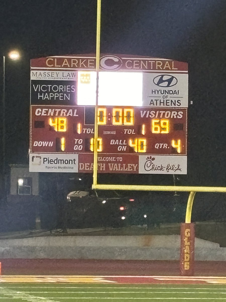 HocoAthletics's tweet photo. Round 1 ✅
Bears win!  On to the next one! @hchsbeardown @BearDownHOCO https://t.co/Wu3hqWK5LZ
